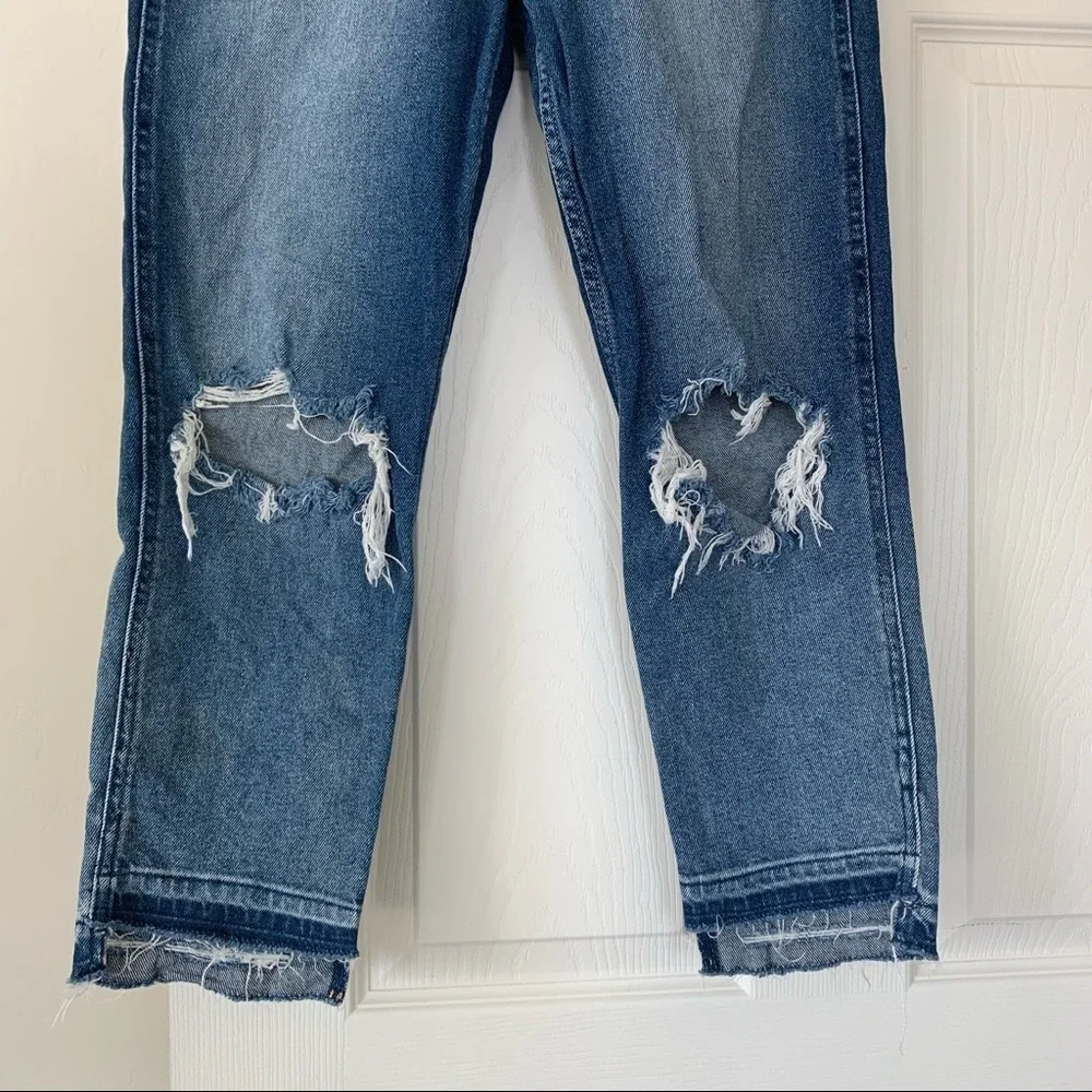Hollister Distressed Cropped Jeans Size 3 Short